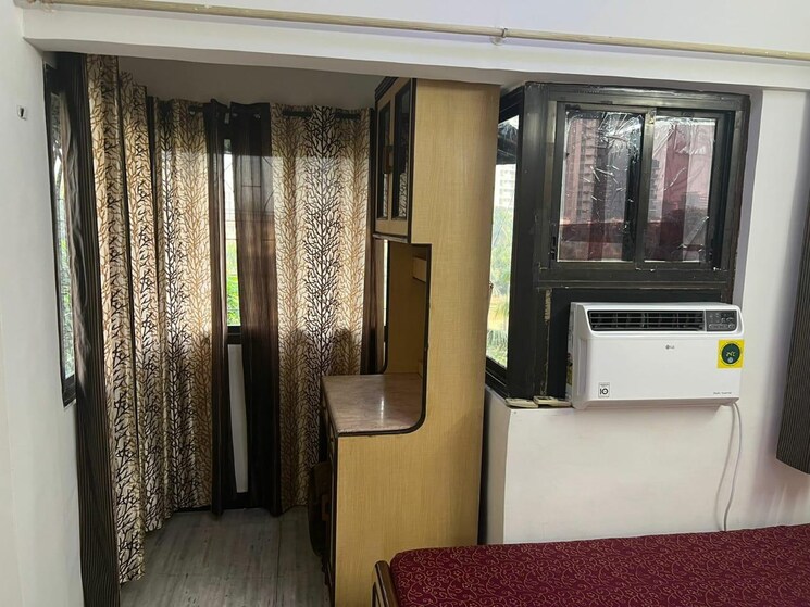 Living Room, andheri west 1 Bedroom 500 Sq.Ft. Apartment In Andheri West Mumbai 9589166