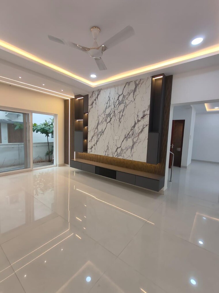 Living Room, visions-urjith 3 Bedroom 2800 Sq.Ft. Villa In Tellapur Hyderabad 9589175