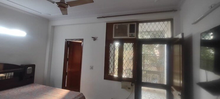 Room, malviya nagar 3 Bedroom 1200 Sq.Ft. Apartment In Malviya Nagar Delhi 9589182