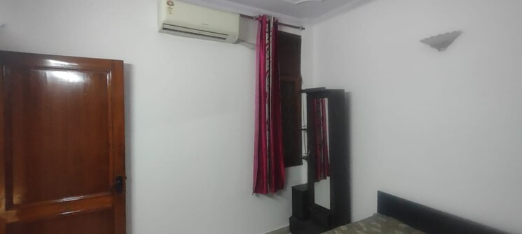 Room, malviya nagar 3 Bedroom 1200 Sq.Ft. Apartment In Malviya Nagar Delhi 9589182