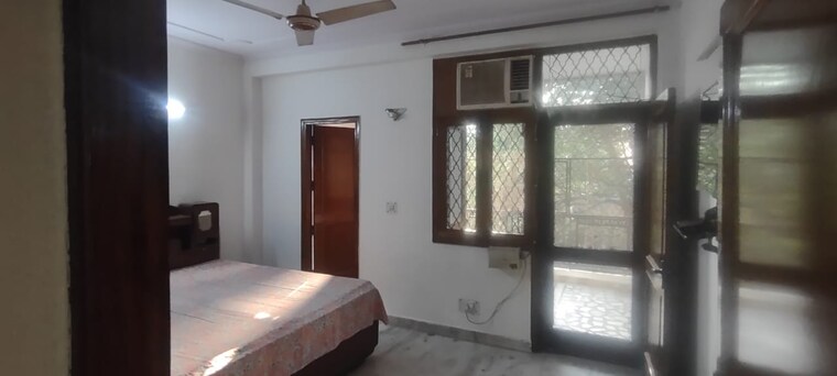 Living Room, malviya nagar 3 Bedroom 1200 Sq.Ft. Apartment In Malviya Nagar Delhi 9589182