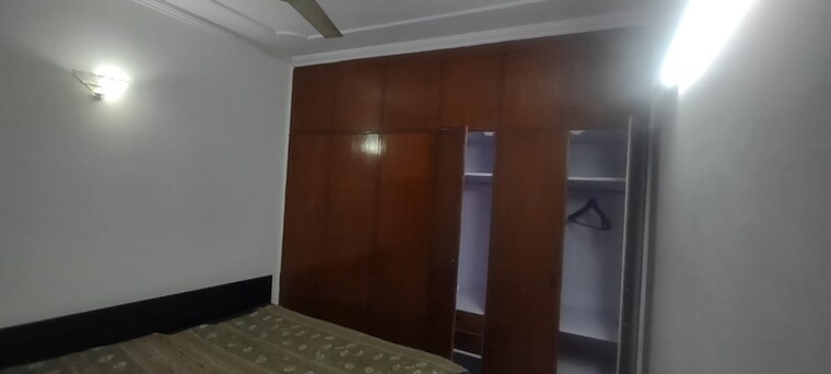 Room, malviya nagar 3 Bedroom 1200 Sq.Ft. Apartment In Malviya Nagar Delhi 9589182