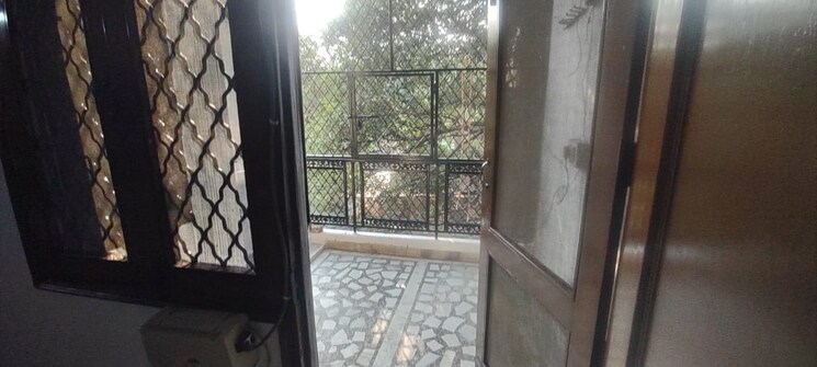 Balcony, malviya nagar 3 Bedroom 1200 Sq.Ft. Apartment In Malviya Nagar Delhi 9589182