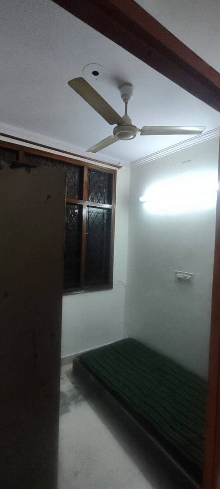 Room, malviya nagar 3 Bedroom 1200 Sq.Ft. Apartment In Malviya Nagar Delhi 9589182