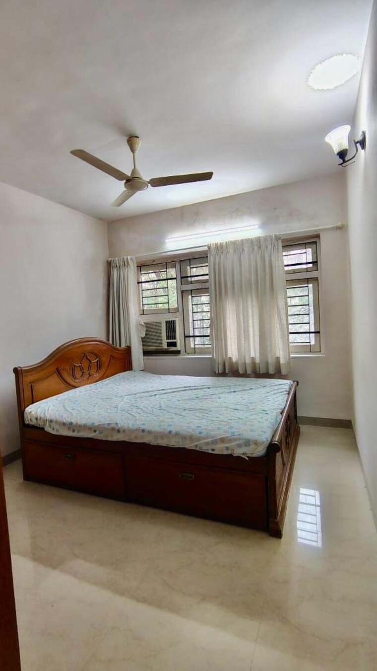 Bedroom, andheri west 2 Bedroom 850 Sq.Ft. Apartment In Andheri West Mumbai 9589183