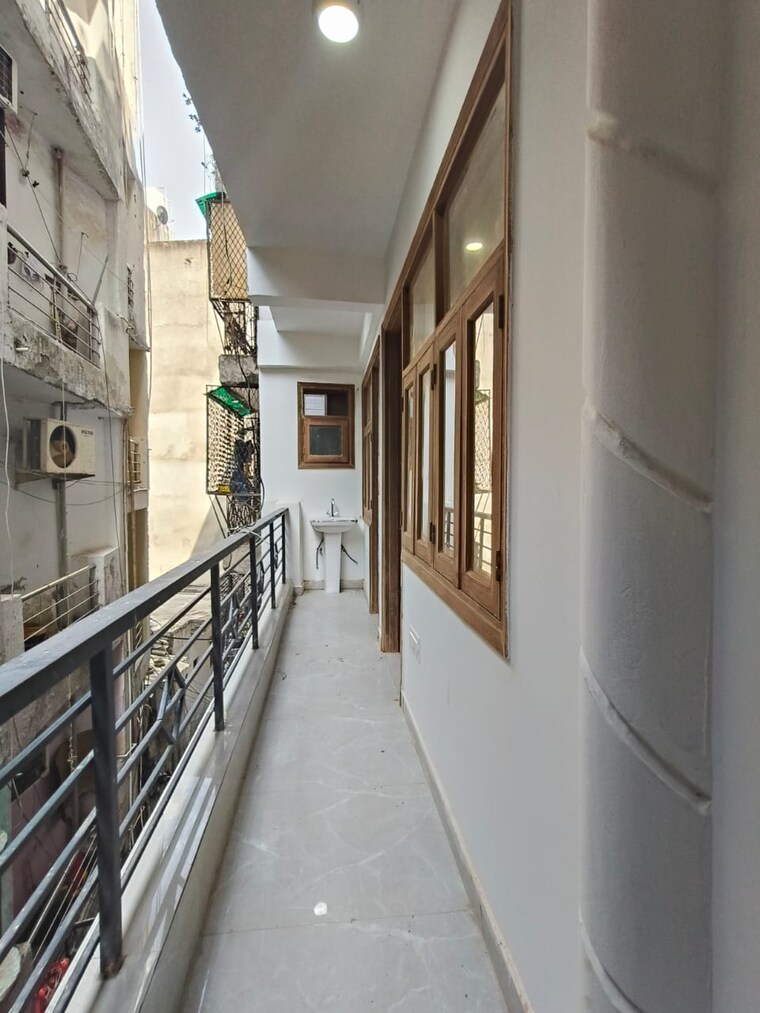 Balcony, nidhi-exclusive-floors 3 Bedroom 1500 Sq.Ft. Apartment In Mehrauli Delhi 9589207