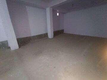 Room in 6 BHK Independent House at Kadamkuan – for Rent