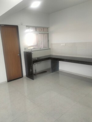 Room in 1 BHK Apartment at Bramha Aangan, Salunkhe Vihar Society – for Rent