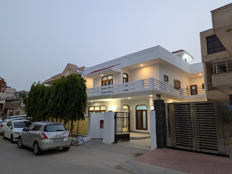 Exterior View, bptp-parklands-villa 3 Bedroom 1798 Sq.Yd. Villa In Sector 88 Faridabad 9589263