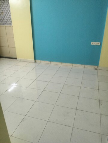 Room in 1 BHK Apartment at Oxford Elegance Apartment Condominium, Wanowrie – for Rent