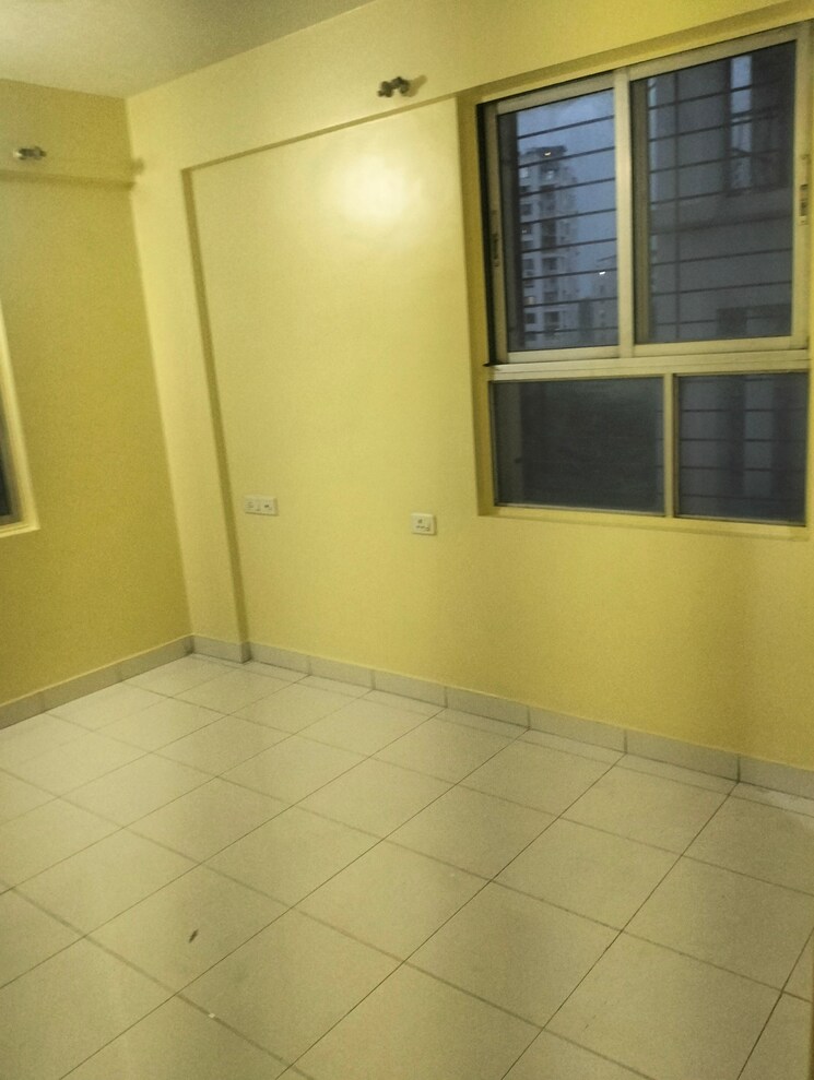 Room, oxford-blues 1 Bedroom 555 Sq.Ft. Apartment In Wanowrie Pune 9589261