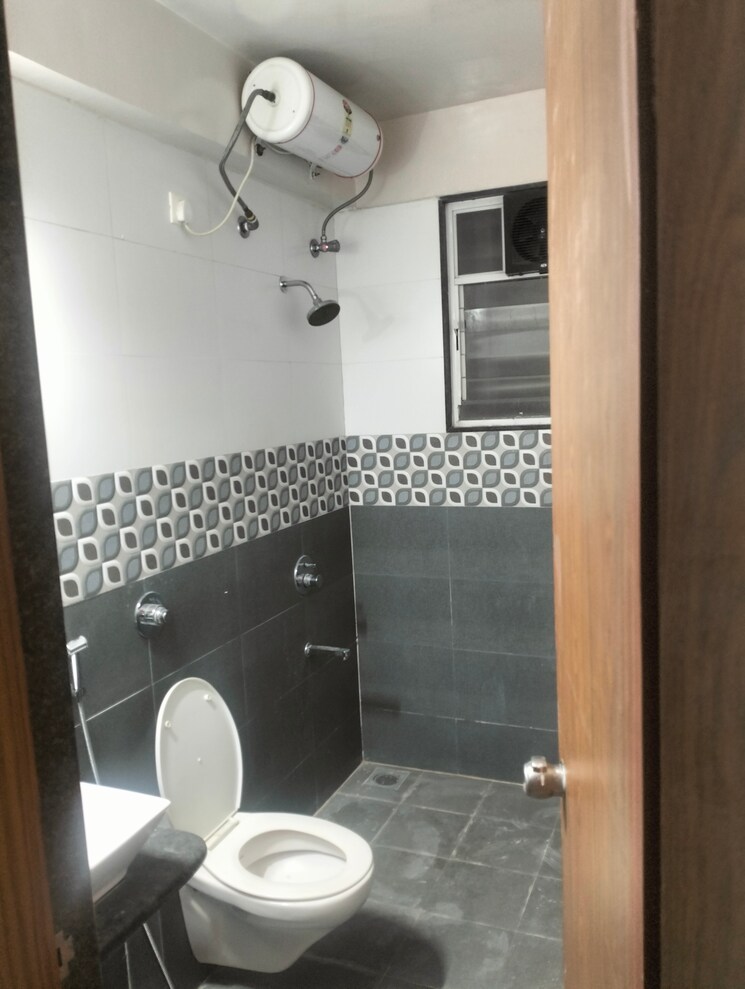 Bathroom, ganga-satellite 2 Bedroom 1050 Sq.Ft. Apartment In Wanwadi Pune 9589268