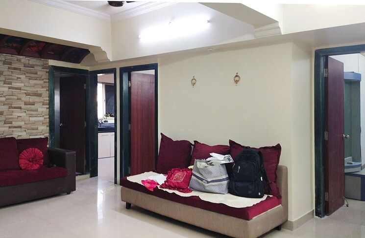 Bedroom, malad west Pg For Girls In Malad West 9589277