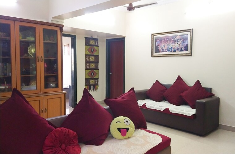 Living Room, malad west Pg For Girls In Malad West 9589277