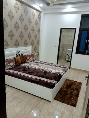 Bedroom in 4 BHK Apartment at Rajendra Nagar Sector 3 – for Rent