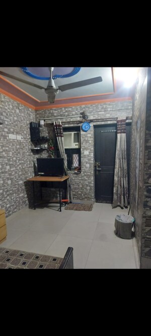 Living Room in 1 BHK Apartment at Shanti Bhawan, Sarita Vihar – for Rent