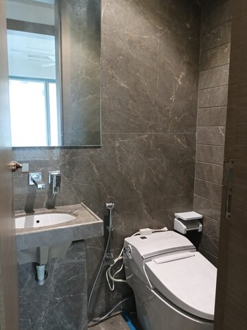 Master Bedroom in 3 BHK Apartment at Laxmi Raajvilas, Goregaon West – for Rent