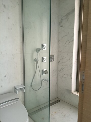 Building Lobby in 3 BHK Apartment at Laxmi Raajvilas, Goregaon West – for Rent