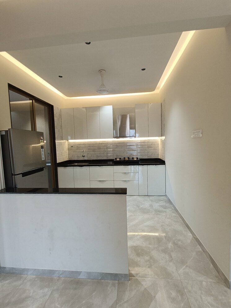 Kitchen, pristine-greens 3 Bedroom 1006 Sq.Ft. Apartment In Moshi Pune 9589371