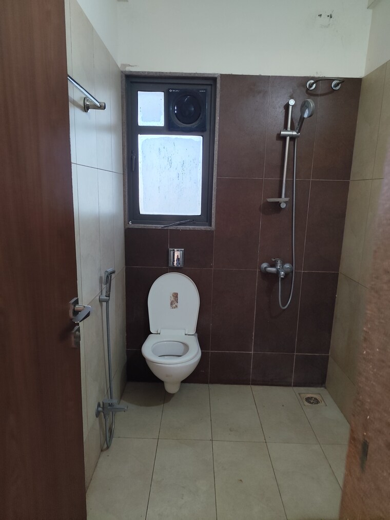 Bathroom, bhugaon 2 Bedroom 950 Sq.Ft. Apartment In Bhugaon Pune 9589373