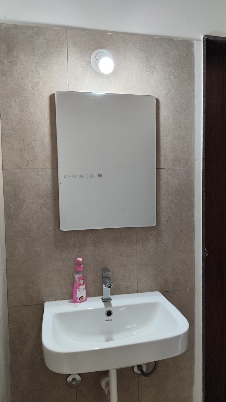 Bathroom, bhugaon 2 Bedroom 950 Sq.Ft. Apartment In Bhugaon Pune 9589382