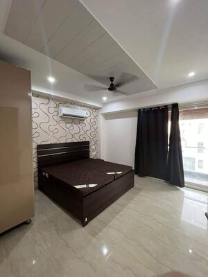 Living Room in 3 BHK Builder Floor at Novus Tower, Sector 18 – for Rent