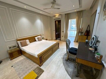 Living Room in 3 BHK Builder Floor at Novus Tower, Sector 18 – for Rent