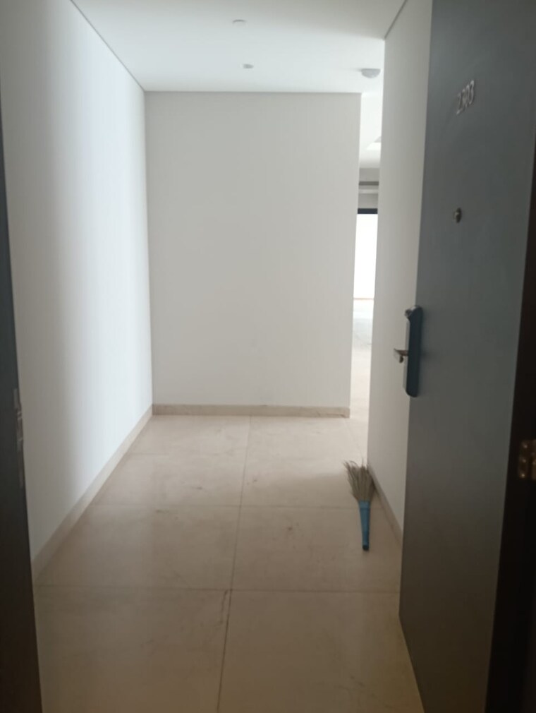 Bathroom, panchshil-towers 3.5 Bedroom 2200 Sq.Ft. Apartment In Kharadi Pune 9589411