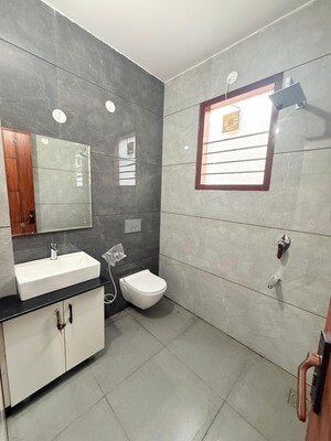 Bathroom in 3.5 BHK Apartment at Supertech ORB, Sector 74 – for Rent