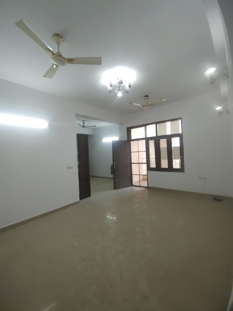 Room, urbtech-hilston 3 Bedroom 1650 Sq.Ft. Apartment In Sector 79 Noida 9589427