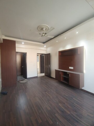 Room in 3 BHK Apartment at Urbtech Hilston, Sector 79 – for Sale