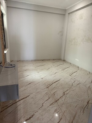 Room in 3 BHK Apartment at Gaur Sportswood, Sector 79 – for Rent