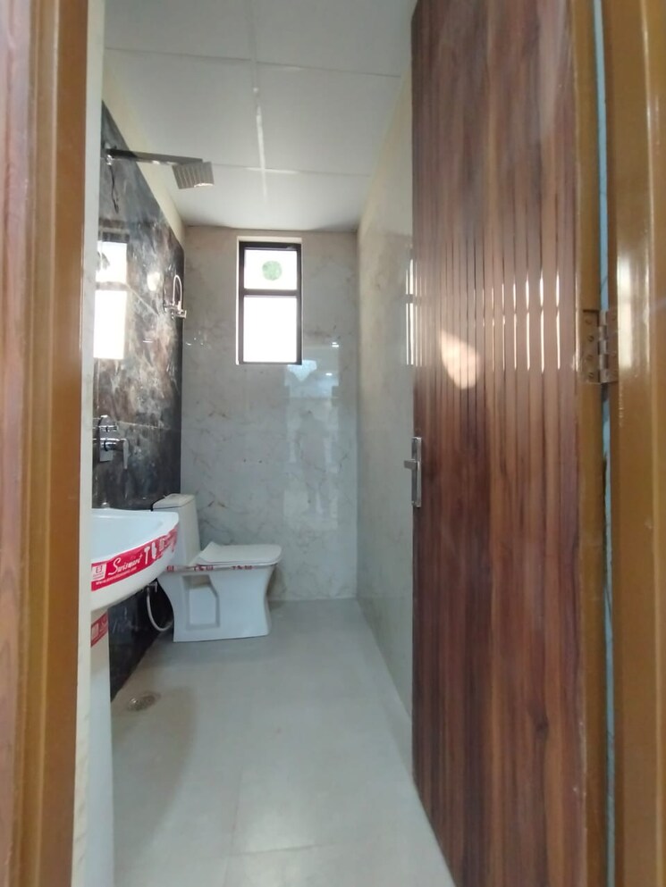 undefined, mahagun-mezzaria 3.5 Bedroom 2500 Sq.Ft. Apartment In Sector 78 Noida 9589439