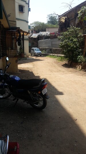 Parking in 1 BHK Apartment at New Rachana Park CHS, Manorama Nagar – for Rent