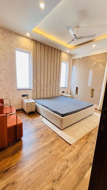 Bedroom in 3 BHK Builder Floor at BPTP Green Oaks, Sector 70a – for Sale