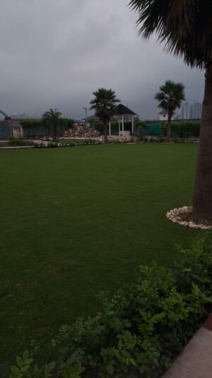  Plot – Garden View at SS Sainik Farms, Sector 150 - for Sale