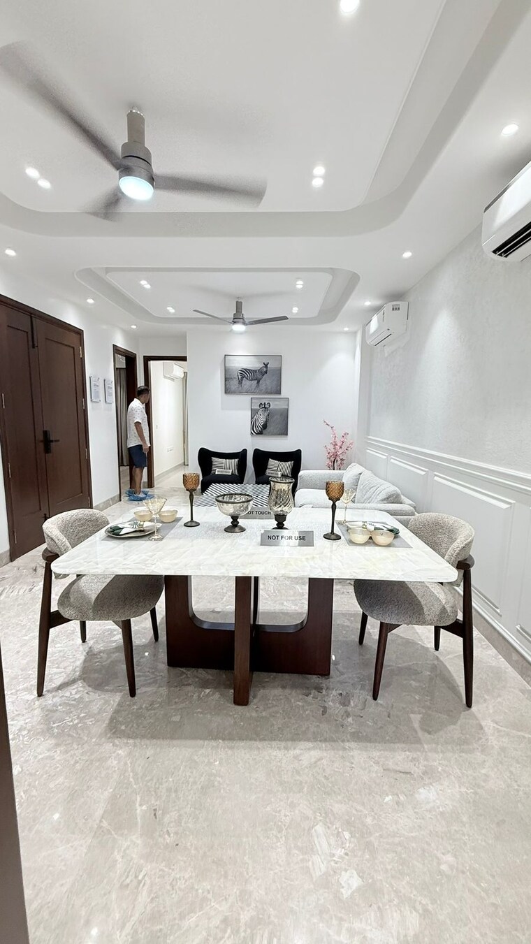 Master Bedroom, ansal-api-esencia 4 Bedroom 300 Sq.Ft. Builder Floor In Sector 67 Gurgaon 9589454