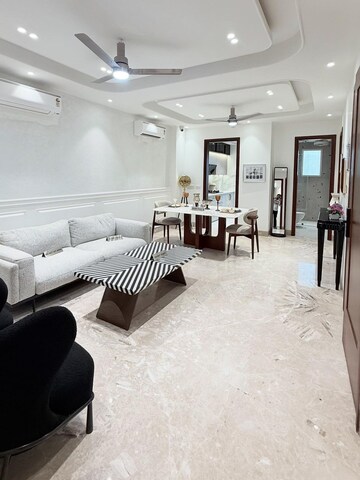 Parking in 4 BHK Builder Floor at Ansal API Esencia, Sector 67 – for Sale