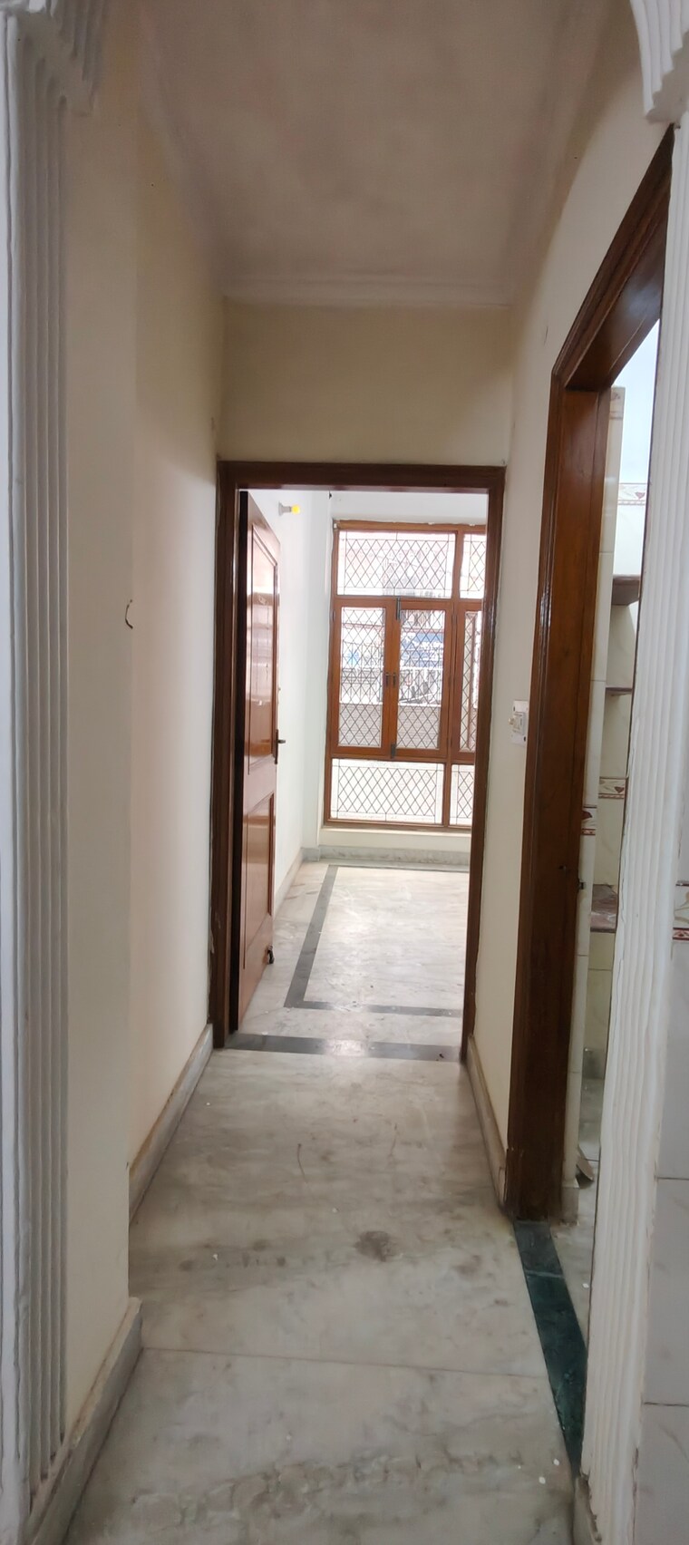 undefined, chattarpur 4 Bedroom 2500 Sq.Ft. Builder Floor In Chattarpur Delhi 9589457
