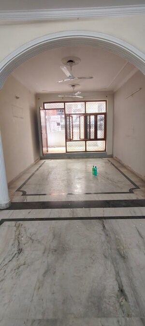Living Room in 4 BHK Builder Floor at Chattarpur – for Rent