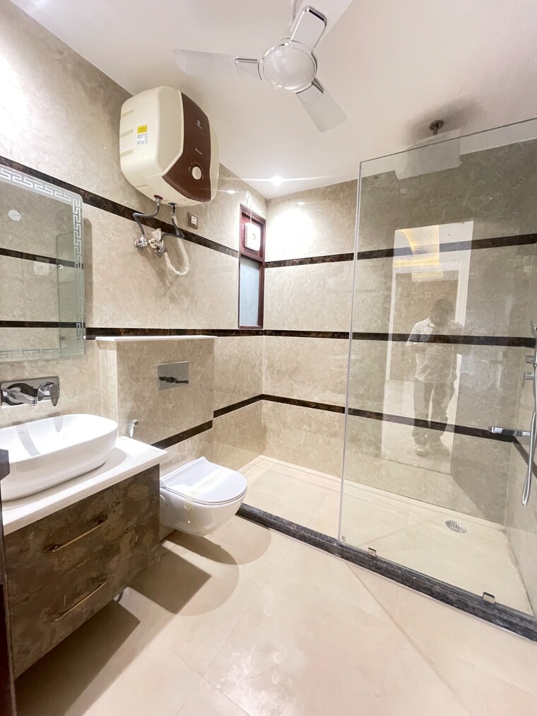 Bathroom, ansal-api-esencia 4 Bedroom 300 Sq.Ft. Builder Floor In Sector 67 Gurgaon 9589462