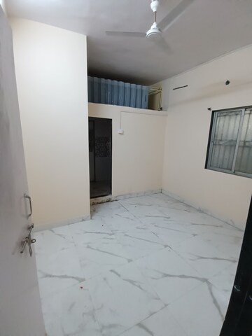 Room in 1 BHK Apartment at Shabnam Apartment, Andheri West – for Rent