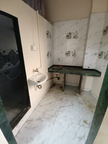 Bathroom in 1 BHK Apartment at Shabnam Apartment, Andheri West – for Rent