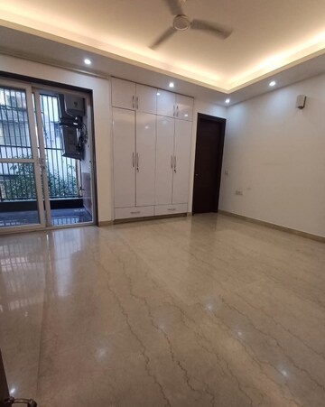 Master Bedroom in 3 BHK Builder Floor at Kalkaji – for Rent