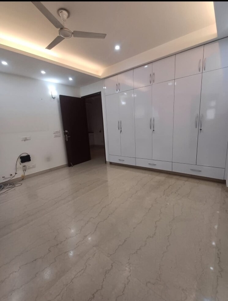 Master Bedroom, kalkaji 3 Bedroom 2400 Sq.Ft. Builder Floor In Kalkaji Delhi 9589472
