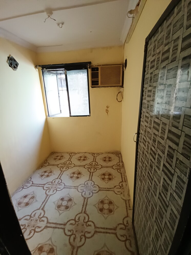 undefined, new-shiv-shakti-tower 1.5 Bedroom 600 Sq.Ft. Apartment In Andheri West Mumbai 9589473