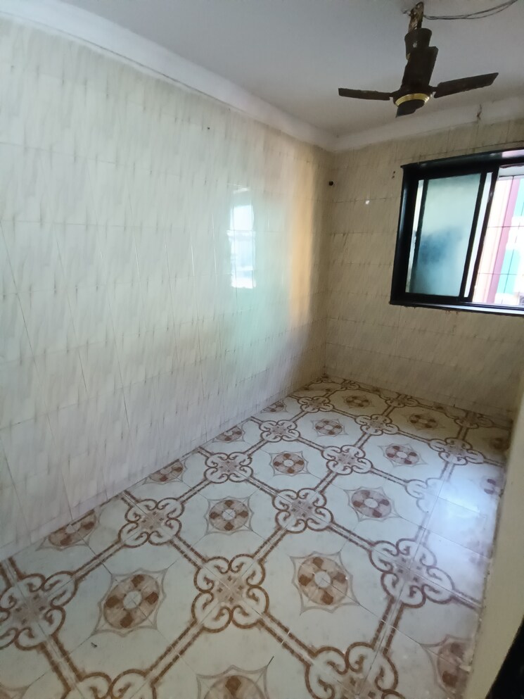 Room, new-shiv-shakti-tower 1.5 Bedroom 600 Sq.Ft. Apartment In Andheri West Mumbai 9589473