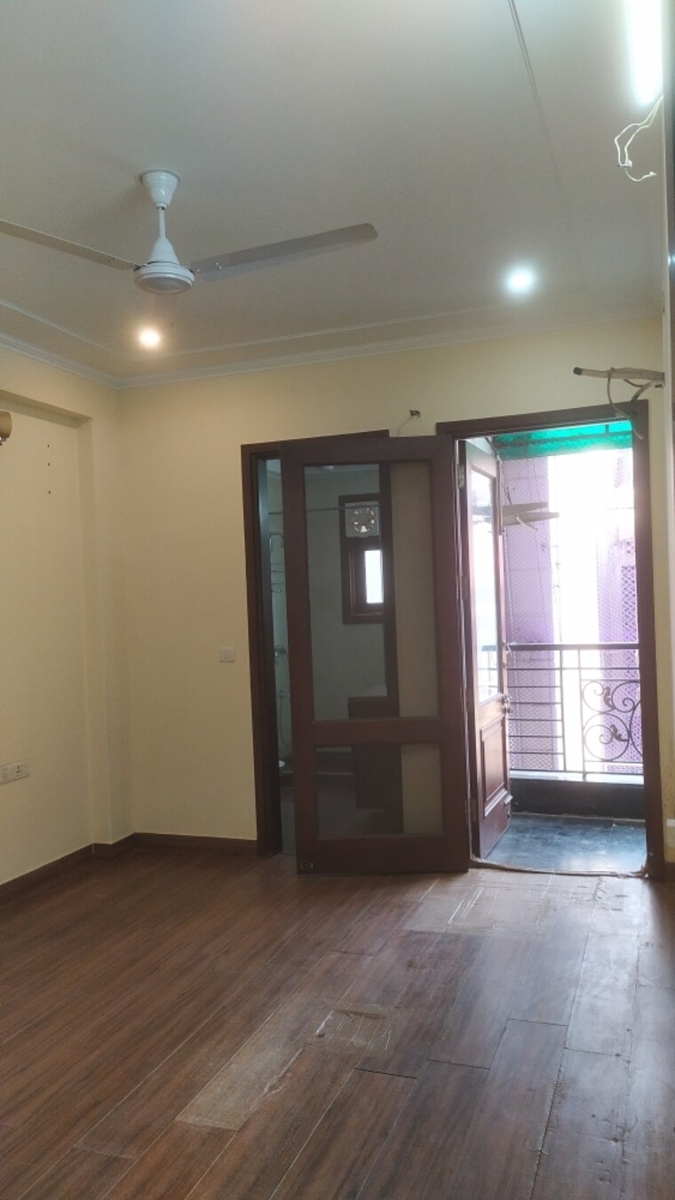 Master Bedroom, kalkaji 3 Bedroom 2200 Sq.Ft. Builder Floor In Kalkaji Delhi 9589489