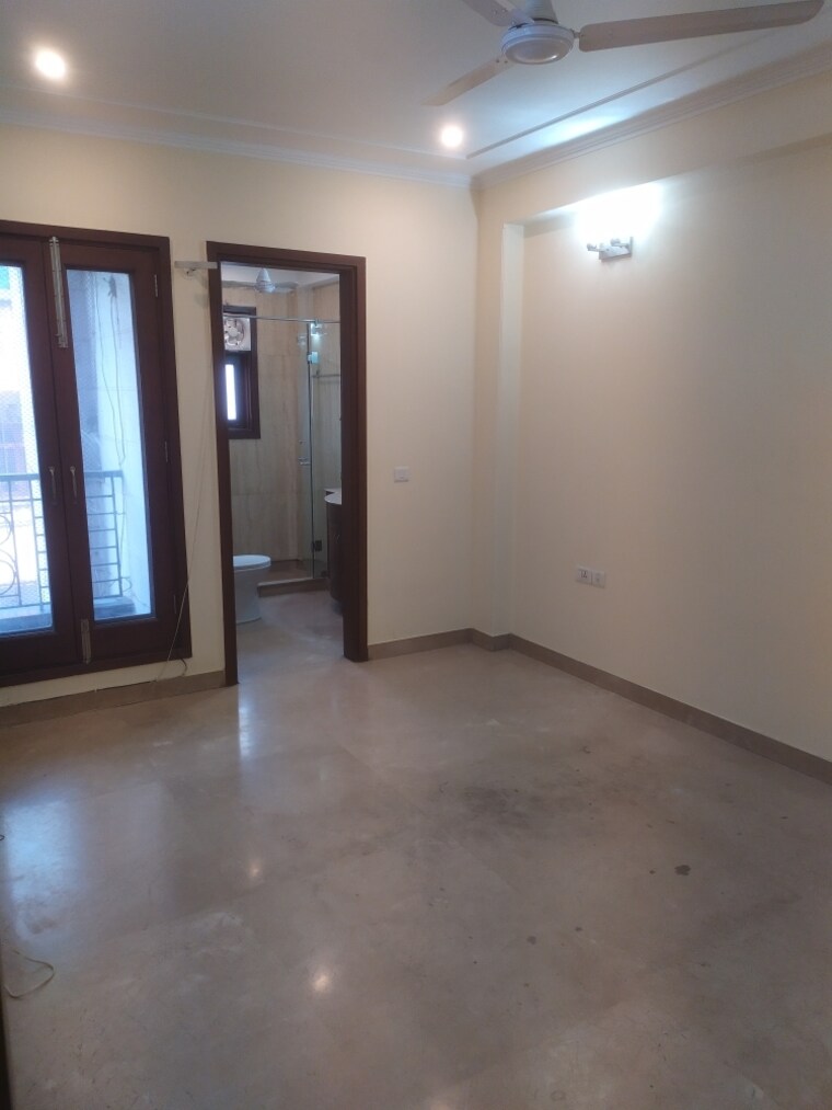 Master Bedroom, kalkaji 3 Bedroom 2200 Sq.Ft. Builder Floor In Kalkaji Delhi 9589489