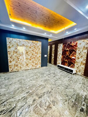 Room in 3 BHK Apartment at Sector 91 – for Sale